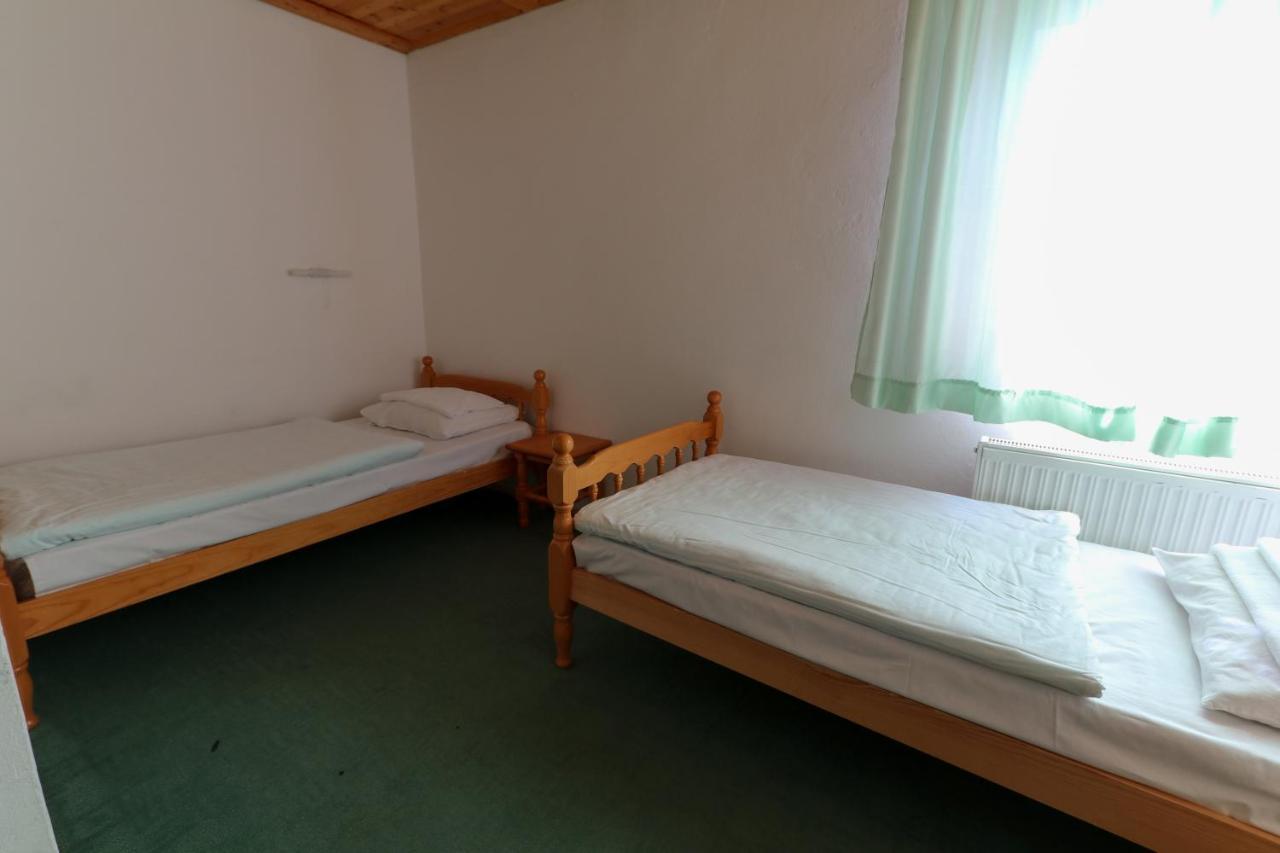 Sumarska Kuca Ognjiste Hotel Jahorina Exterior foto